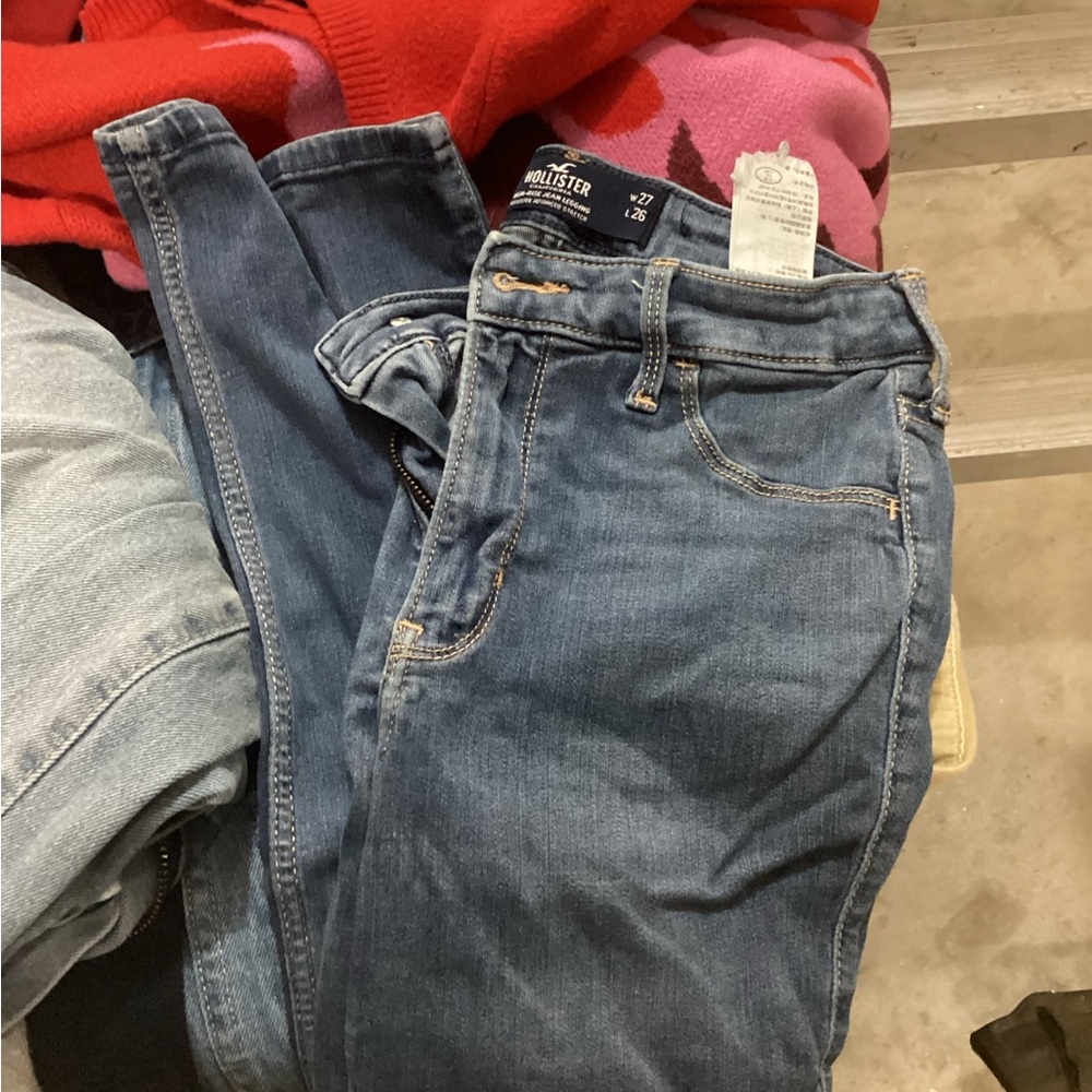 Hollister Women's Classic Blue Skinny Jeans